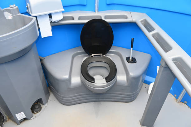 Portable Toilet Options We Offer in Scottsburg, IN